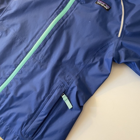Patagonia Kids Torrentshell Rain Jacket Superior Blue Size M H2No Hooded READ - Picture 13 of 13